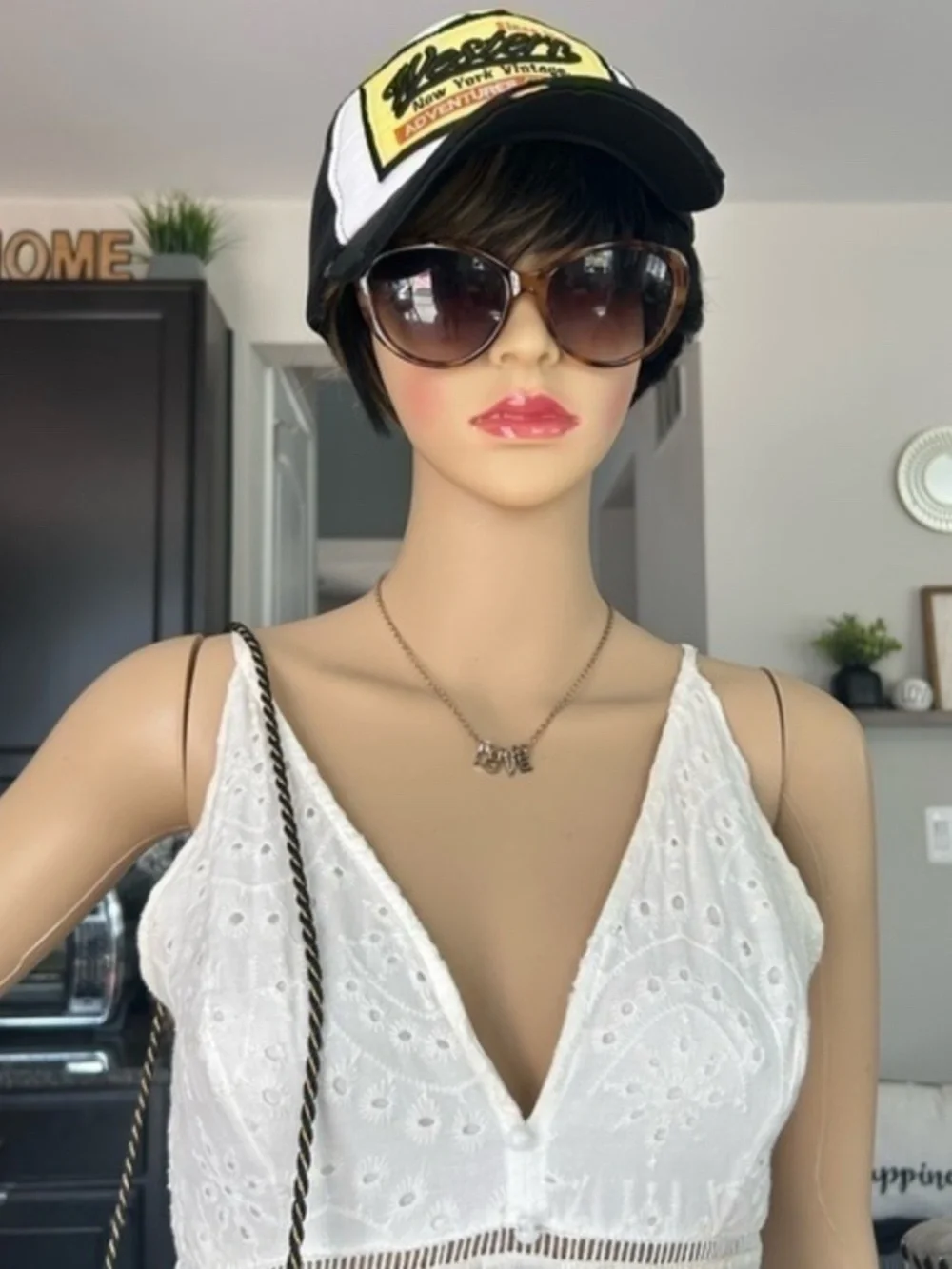 🌸 Betsey Johnson tortoise frame sunglasses sunshades